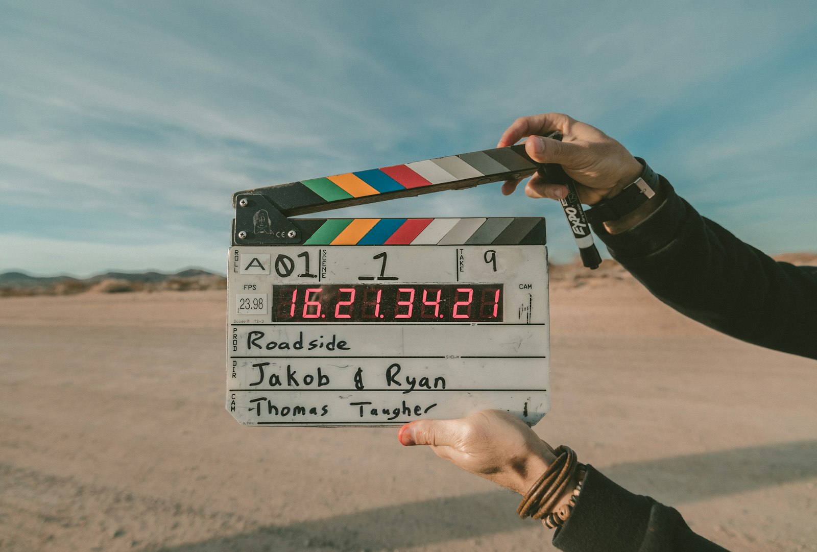 Proyector y ambiente cinematográfico clásico para ilustrar películas clásicas y películas de siempre